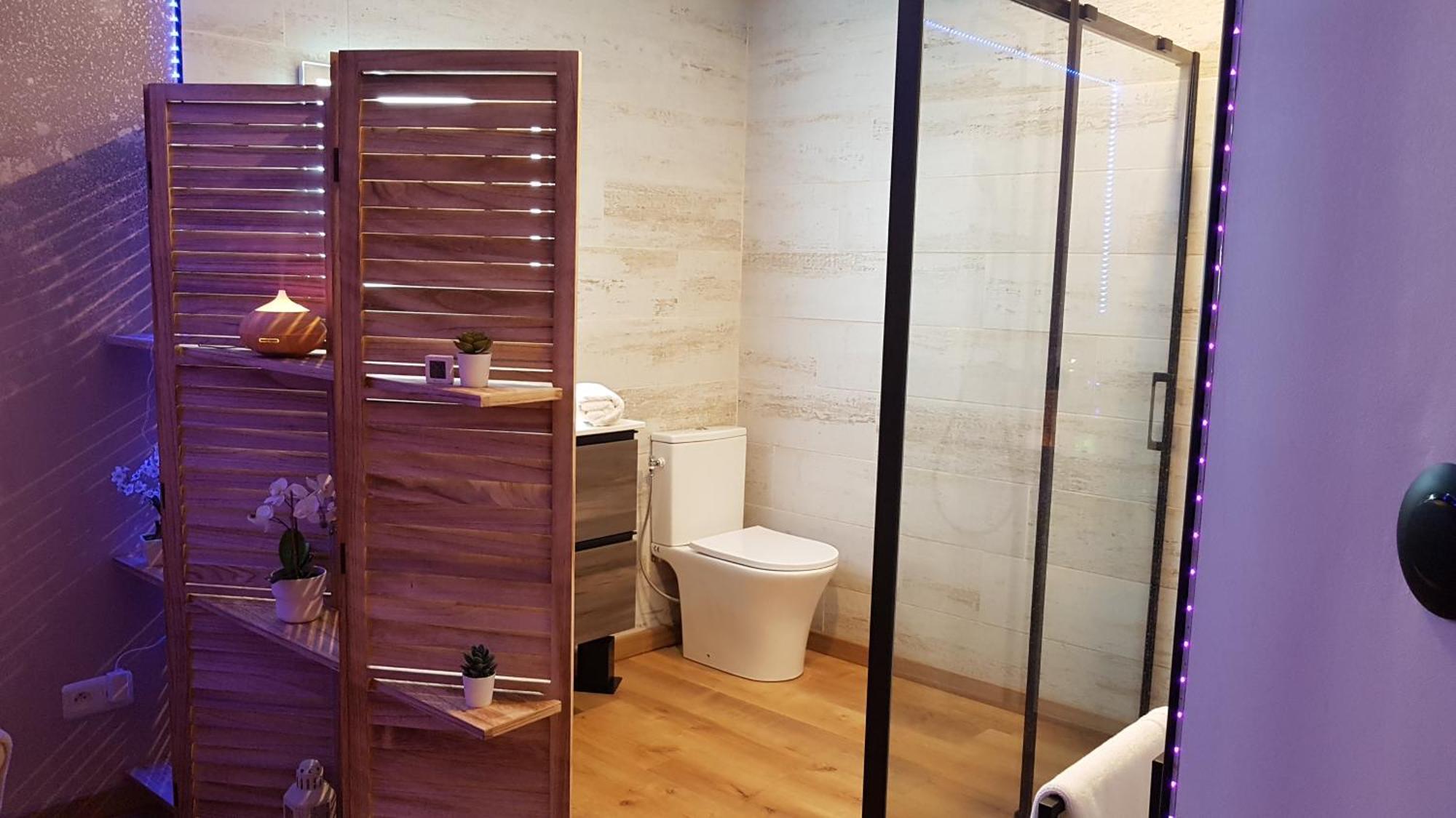 Puisserguier Love Room Jaccuzi מראה חיצוני תמונה